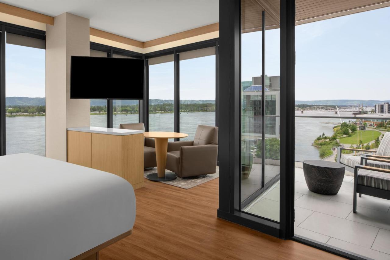 Ac Hotel By Marriott Vancouver Waterfront 外观 照片