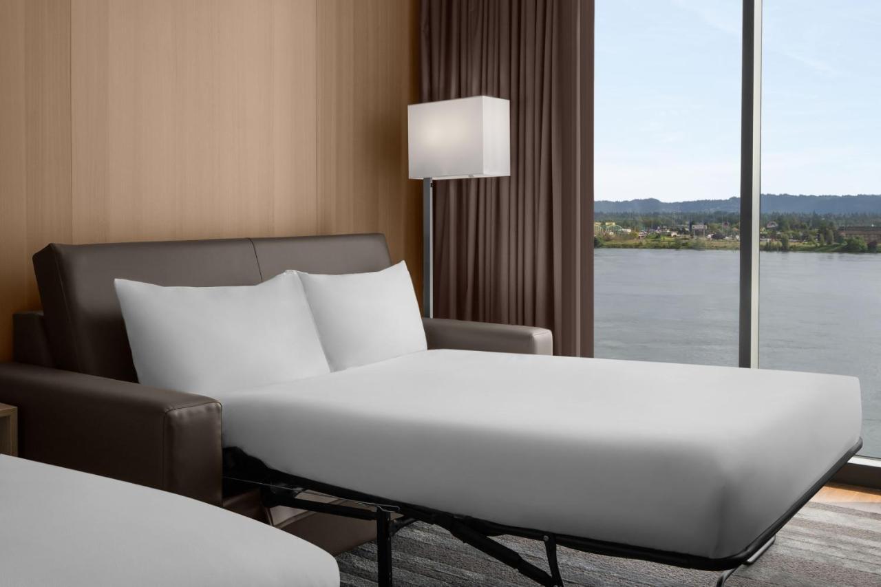 Ac Hotel By Marriott Vancouver Waterfront 外观 照片