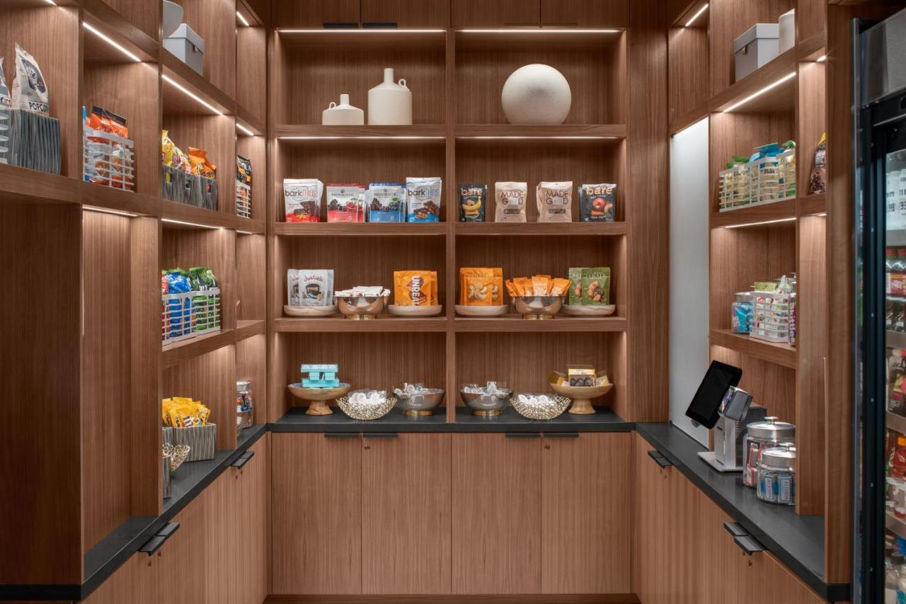 Ac Hotel By Marriott Vancouver Waterfront 外观 照片