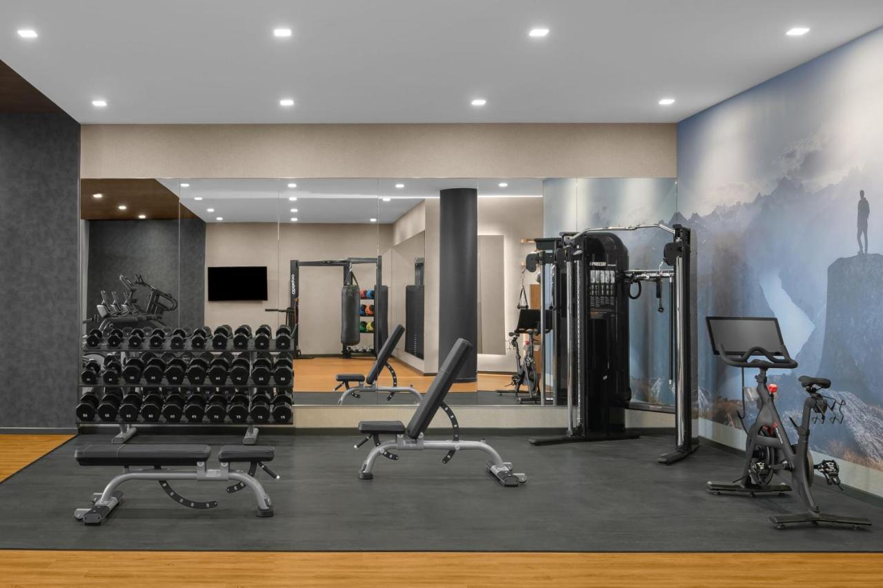 Ac Hotel By Marriott Vancouver Waterfront 外观 照片